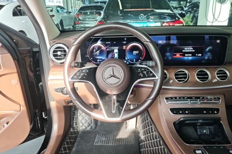 Used Mercedes-Benz E-Class 2023 E 300 L Luxury Model Steering Wheel