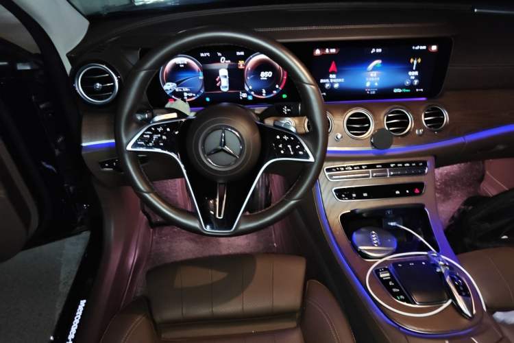 Used Mercedes-Benz E-Class 2023 Facelift E 260 L Steering Wheel