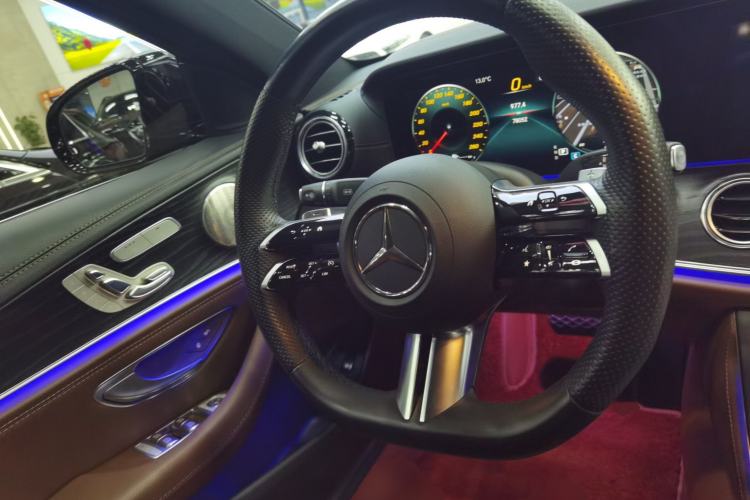 Used Mercedes-Benz E-Class 2023 Restyled E 300 L Sport Luxury Edition Steering Wheel