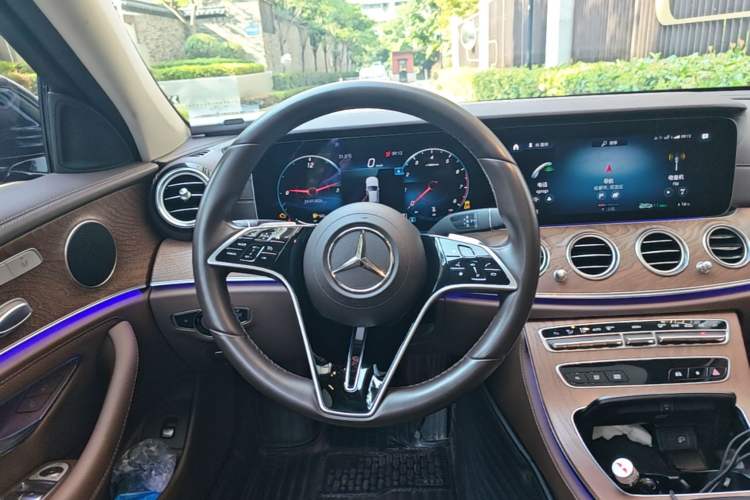 Used Mercedes-Benz E-Class 2023 E 260 L Sport Edition Steering Wheel