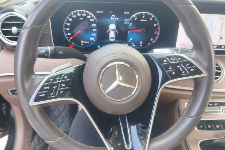 Used Mercedes-Benz E-Class 2023 E 260 L Steering Wheel