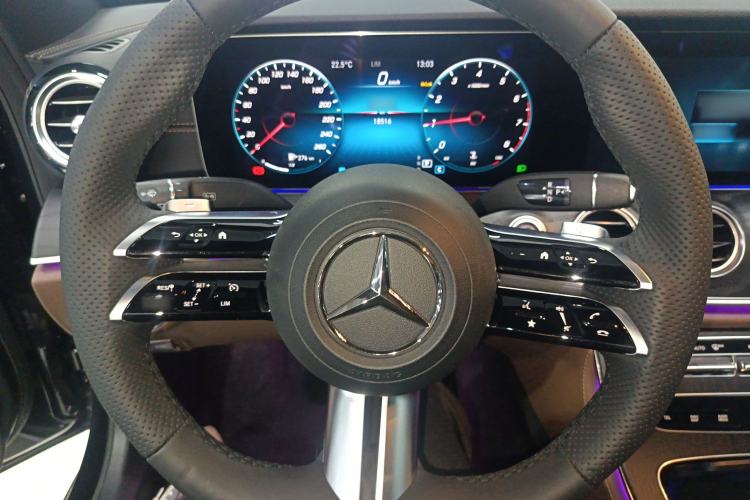 Used Mercedes-Benz E-Class 2023 Restyled E 300 L Sporty and Stylish Edition Steering Wheel