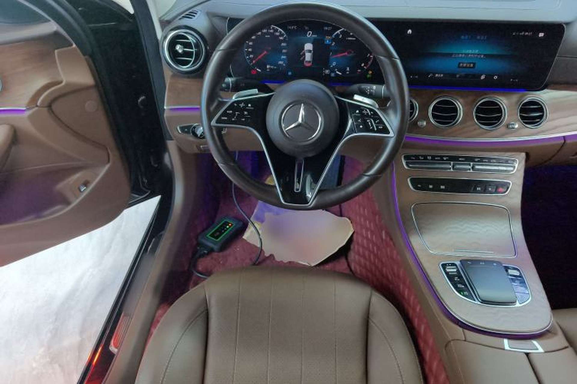 Used Mercedes-Benz E-Class 2023 Updated E 300 L Fashion Edition Steering Wheel