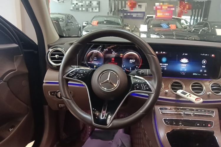 Used Mercedes-Benz E-Class 2023 E 300 L Luxury Model Steering Wheel