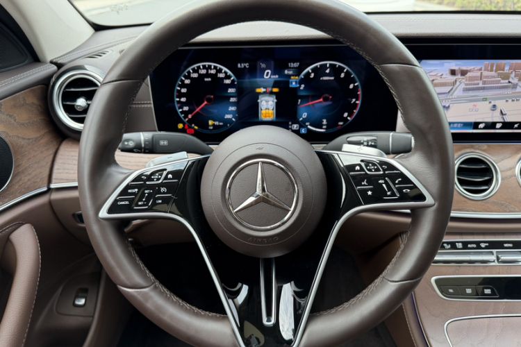 Used Mercedes-Benz E-Class 2023 Facelift E 260 L Steering Wheel