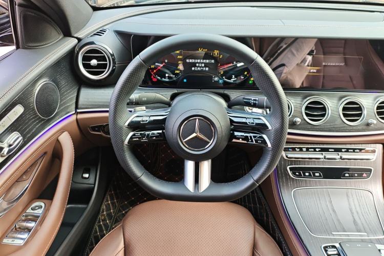 Used Mercedes-Benz E-Class 2023 Restyled E 300 L Sporty and Stylish Edition Steering Wheel