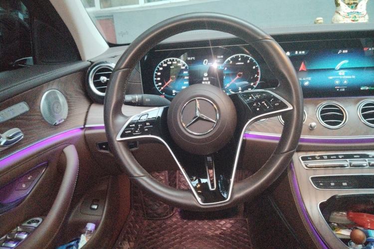 Used Mercedes-Benz E-Class 2023 Updated E 300 L Luxury Edition Steering Wheel
