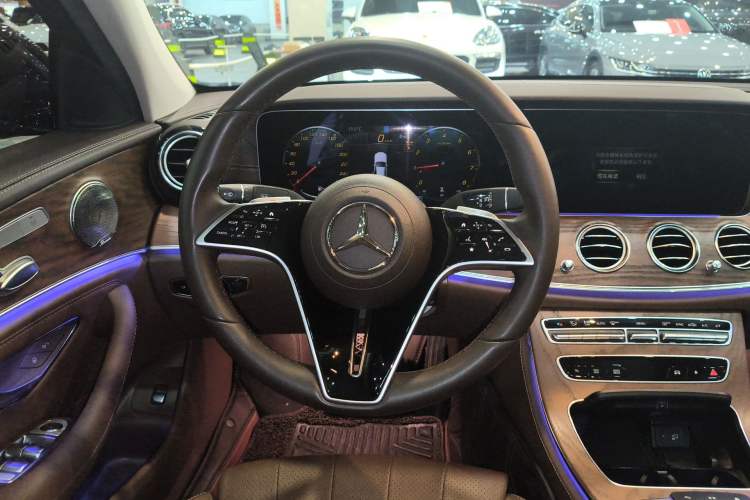 Used Mercedes-Benz E-Class 2023 Facelift E 260 L Steering Wheel