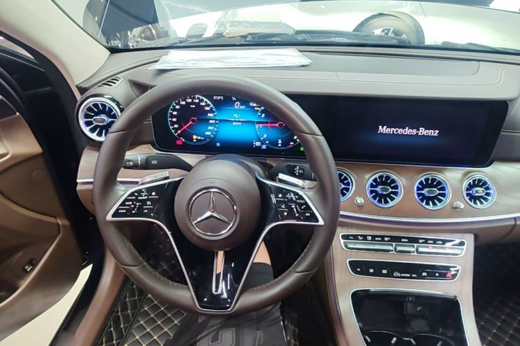 Used Mercedes-Benz E-Class 2023 E 260 L 4MATIC Steering Wheel