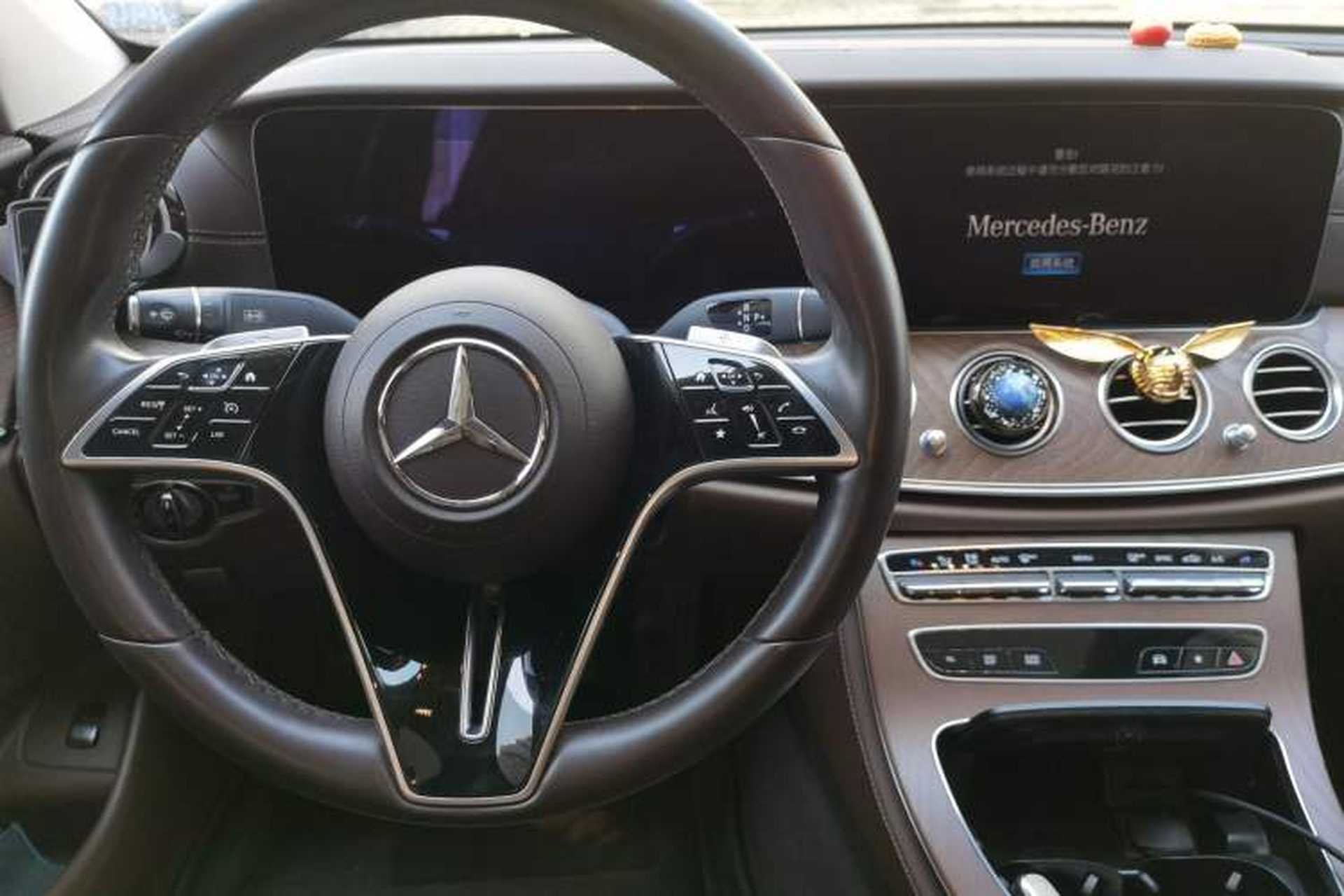 Used Mercedes-Benz E-Class 2023 E 260 L Steering Wheel