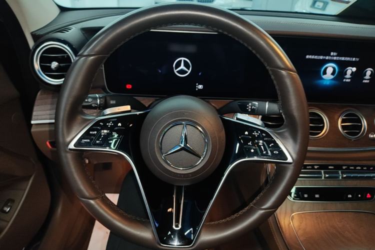 Used Mercedes-Benz E-Class 2023 E 260 L Steering Wheel