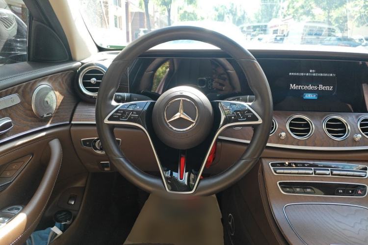 Used Mercedes-Benz E-Class 2023 Facelift E 260 L Steering Wheel