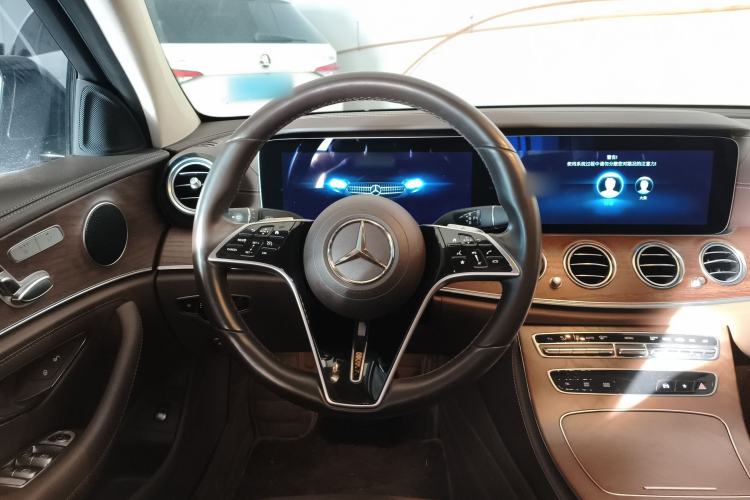 Used Mercedes-Benz E-Class 2023 E 260 L 4MATIC Steering Wheel