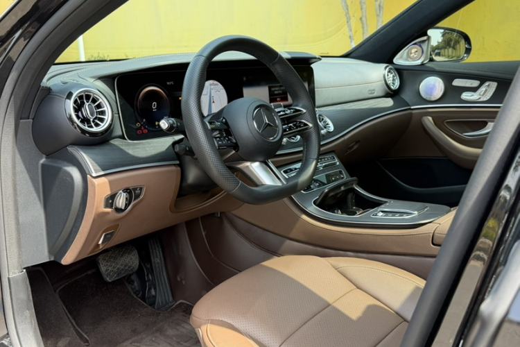 Used Mercedes-Benz E-Class 2023 E 300 L Sporty and Stylish Model Steering Wheel
