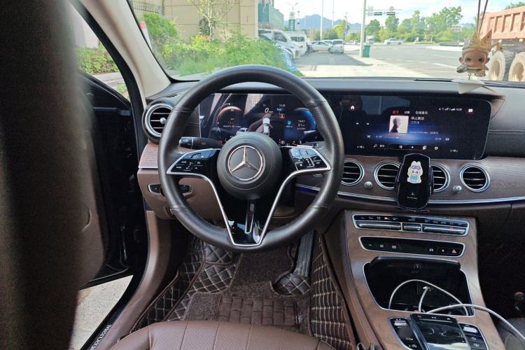 Used Mercedes-Benz E-Class 2023 E 300 L Luxury Model Steering Wheel