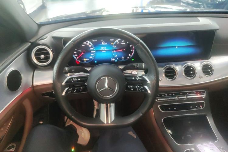Used Mercedes-Benz E-Class 2023 E 260 L Sport Edition Steering Wheel
