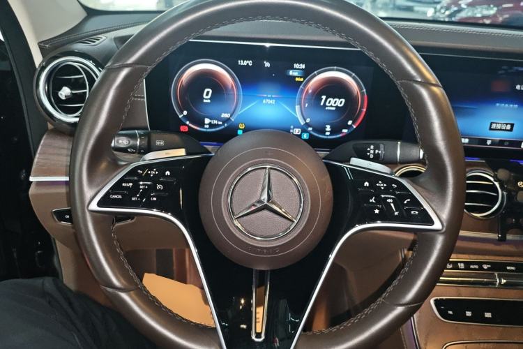 Used Mercedes-Benz E-Class 2023 E 260 L Steering Wheel
