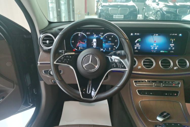 Used Mercedes-Benz E-Class 2023 E 300 L Luxury Model Steering Wheel