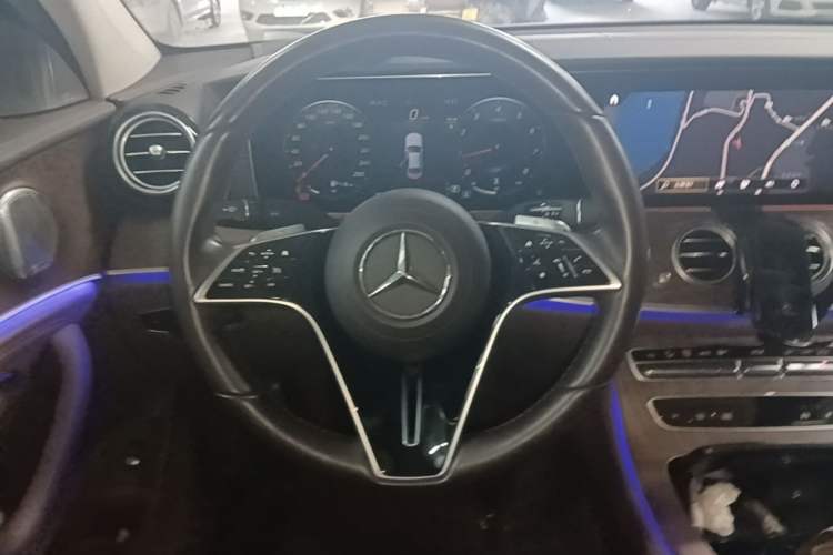 Used Mercedes-Benz E-Class 2023 E 260 L Steering Wheel