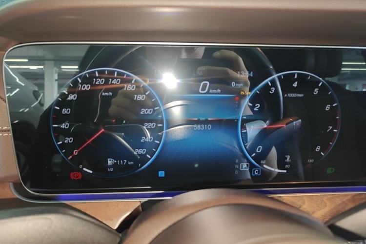 Used Mercedes-Benz E-Class 2023 E 260 L Steering Wheel