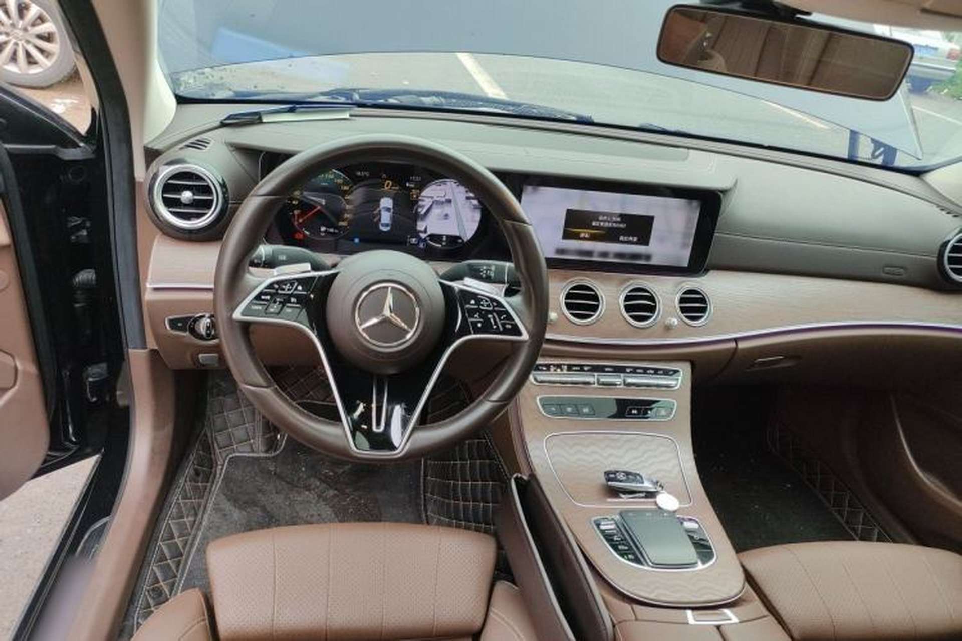 Used Mercedes-Benz E-Class 2023 Facelift E 260 L Steering Wheel