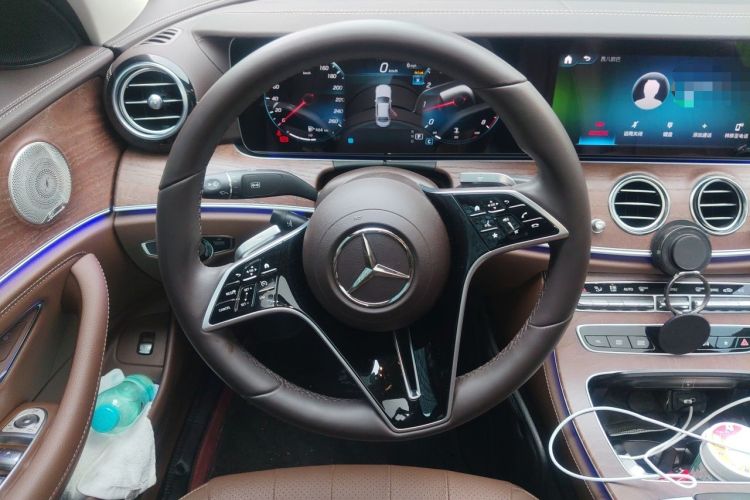 Used Mercedes-Benz E-Class 2023 Updated E 300 L Fashion Edition Steering Wheel