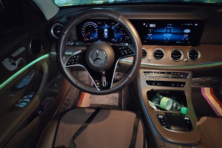 Used Mercedes-Benz E-Class 2023 E 300 L Stylish Model Steering Wheel