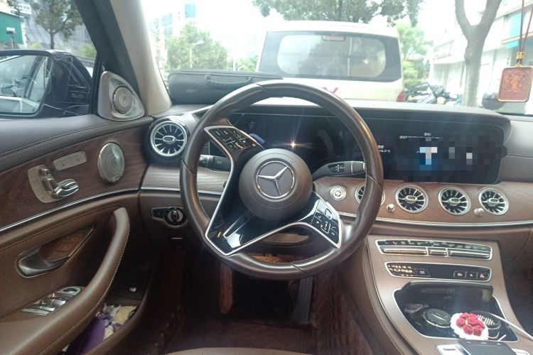 Used Mercedes-Benz E-Class 2023 E 300 L Luxury Model Steering Wheel