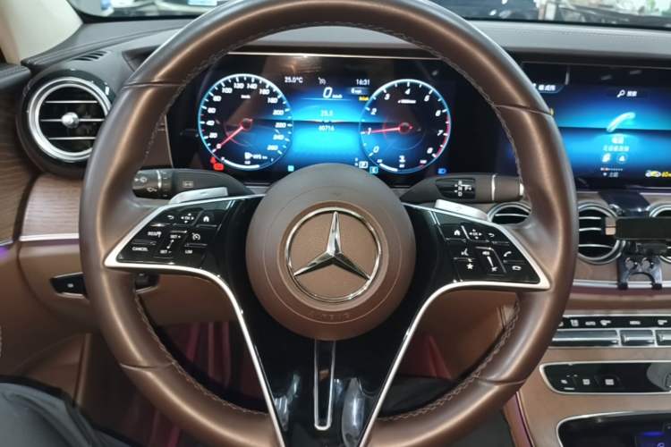 Used Mercedes-Benz E-Class 2023 E 300 L Luxury Model Steering Wheel