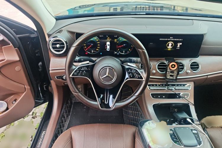 Used Mercedes-Benz E-Class 2023 E 300 L Luxury Model Steering Wheel