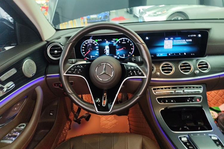 Used Mercedes-Benz E-Class 2023 E 300 L Luxury Model Steering Wheel
