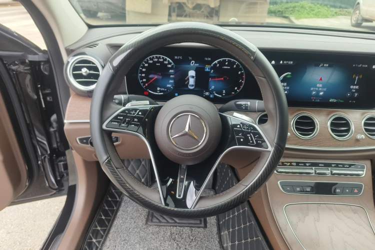 Used Mercedes-Benz E-Class 2023 E 300 L Stylish Model Steering Wheel
