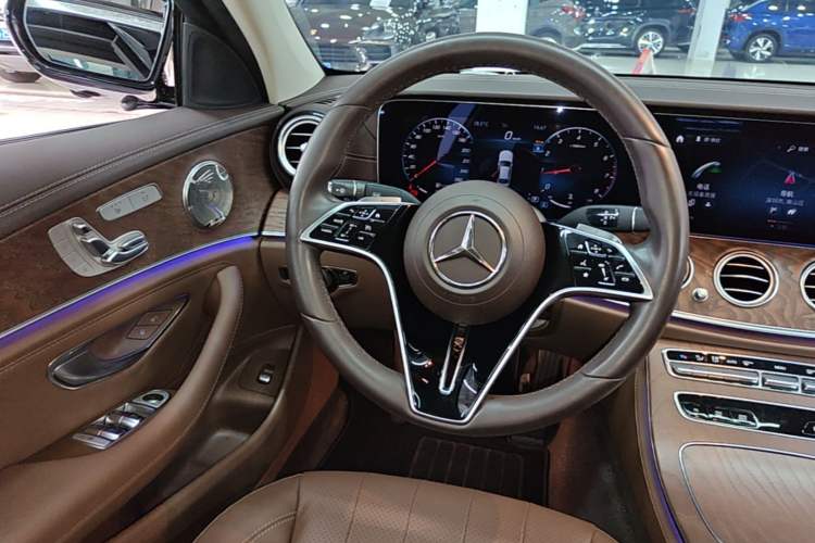 Used Mercedes-Benz E-Class 2023 E 300 L Stylish Model Steering Wheel