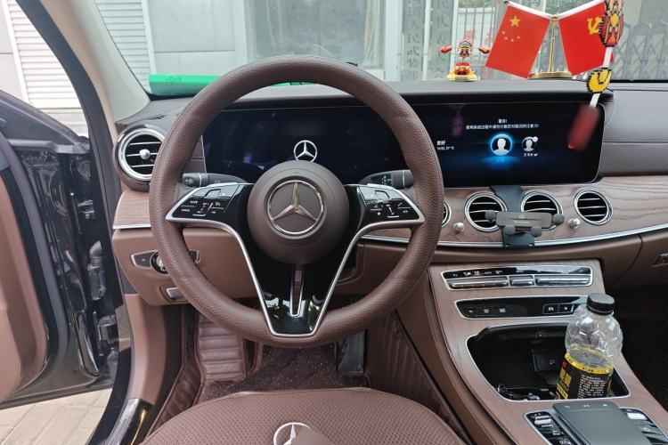 Used Mercedes-Benz E-Class 2023 Updated E 300 L Fashion Edition Steering Wheel