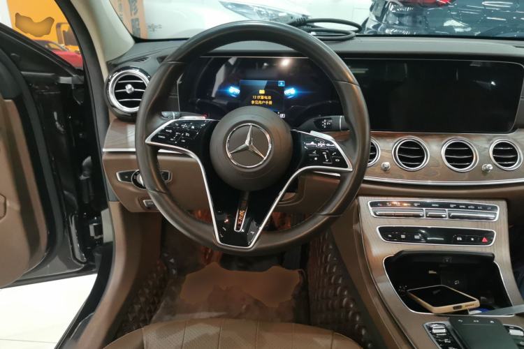Used Mercedes-Benz E-Class 2023 E 300 L Luxury Model Steering Wheel