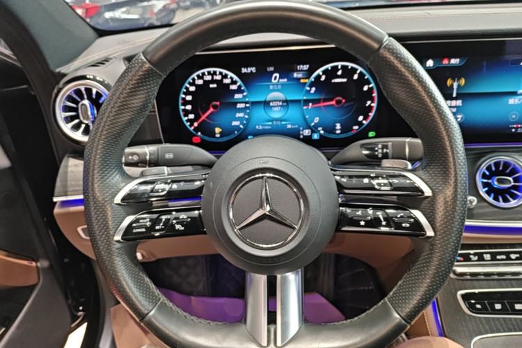 Used Mercedes-Benz E-Class 2023 Restyled E 300 L Sporty and Stylish Edition Steering Wheel