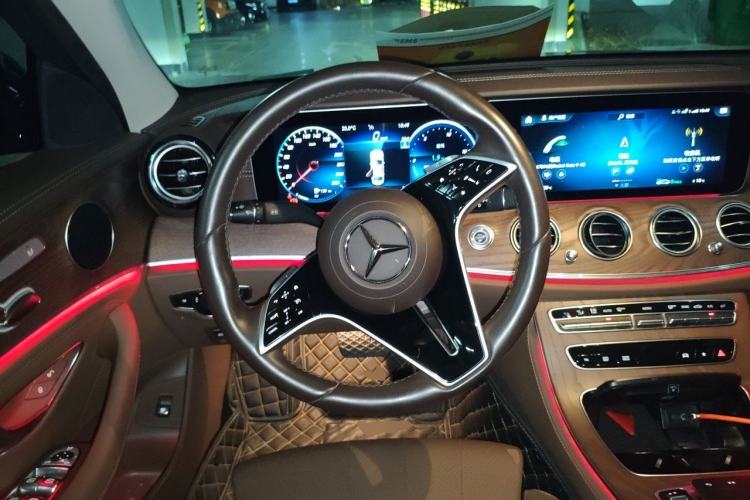 Used Mercedes-Benz E-Class 2023 Facelift E 260 L Steering Wheel