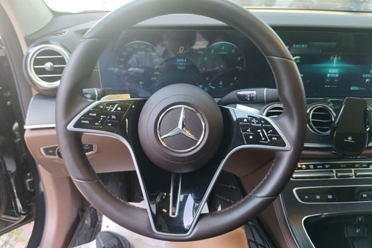 Used Mercedes-Benz E-Class 2023 Facelift E 260 L Steering Wheel