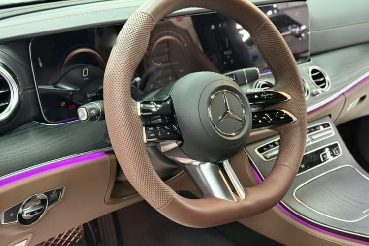 Used Mercedes-Benz E-Class 2023 Restyled E 300 L Sporty and Stylish Edition Steering Wheel