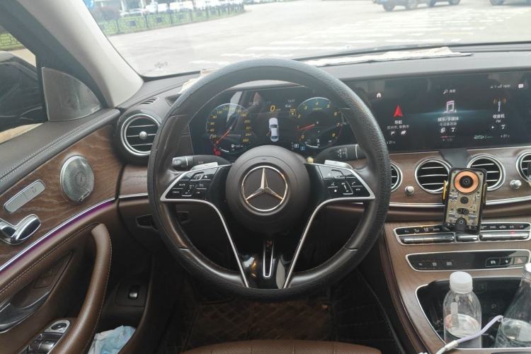 Used Mercedes-Benz E-Class 2023 E 260 L Steering Wheel