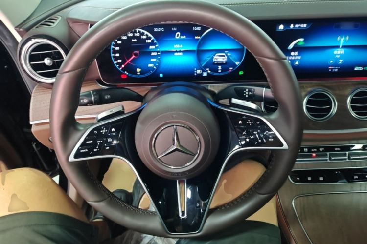 Used Mercedes-Benz E-Class 2023 Facelift E 260 L Steering Wheel