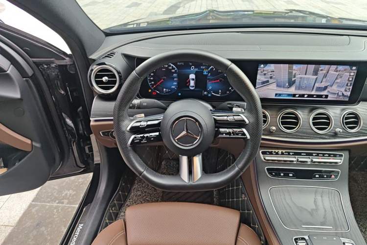 Used Mercedes-Benz E-Class 2023 E 260 L Sport Edition Steering Wheel