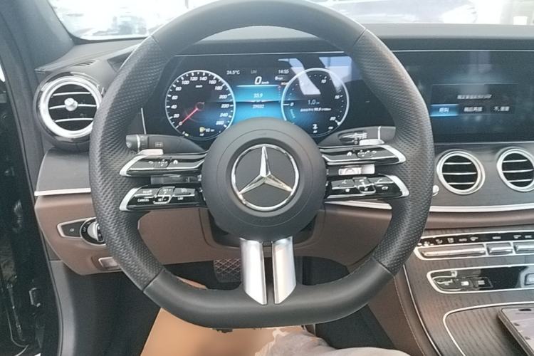 Used Mercedes-Benz E-Class 2023 Restyled E 300 L Sport Luxury Edition Steering Wheel