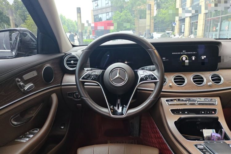 Used Mercedes-Benz E-Class 2023 E 260 L Steering Wheel