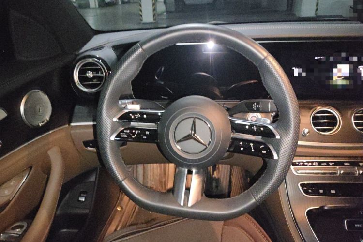 Used Mercedes-Benz E-Class 2023 E 260 L Steering Wheel