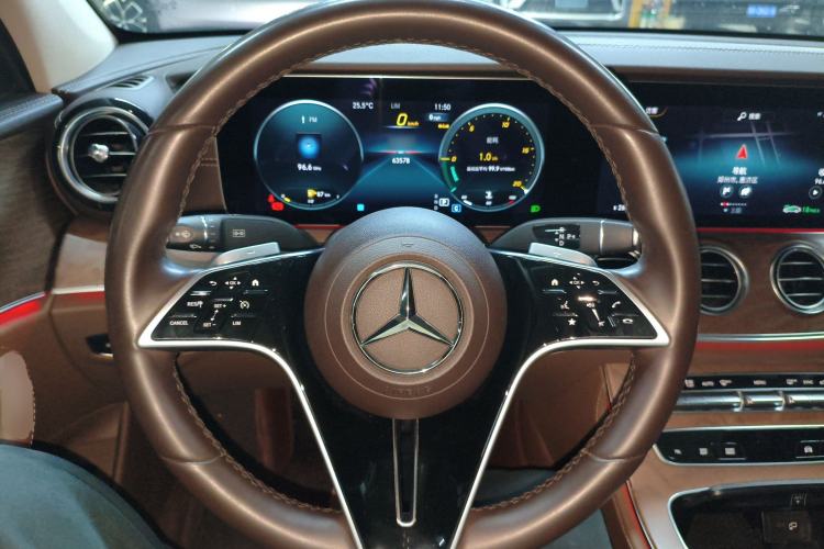 Used Mercedes-Benz E-Class 2023 Updated E 300 L Luxury Edition Steering Wheel