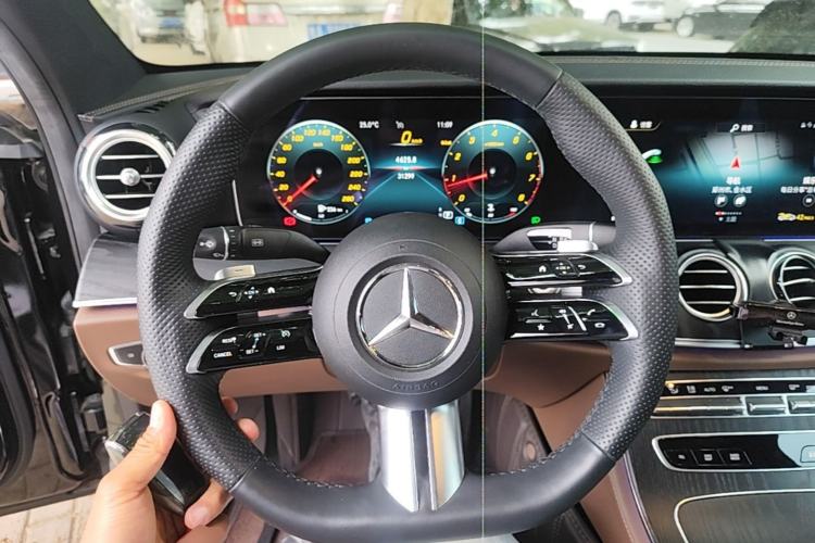 Used Mercedes-Benz E-Class 2023 Restyled E 300 L Sporty and Stylish Edition Steering Wheel