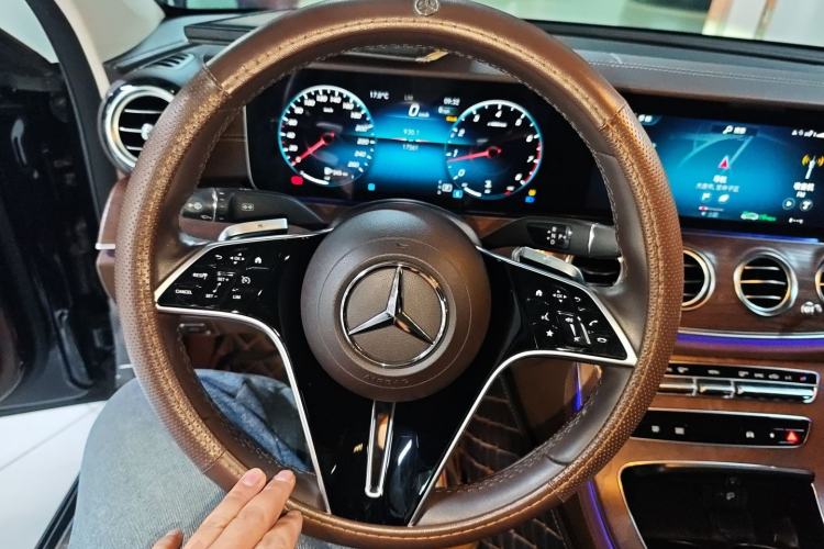 Used Mercedes-Benz E-Class 2023 E 260 L Steering Wheel