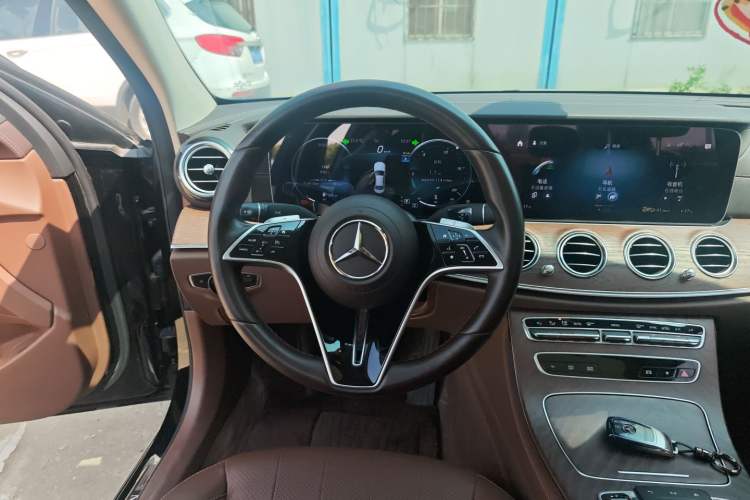 Used Mercedes-Benz E-Class 2023 E 300 L Stylish Model Steering Wheel