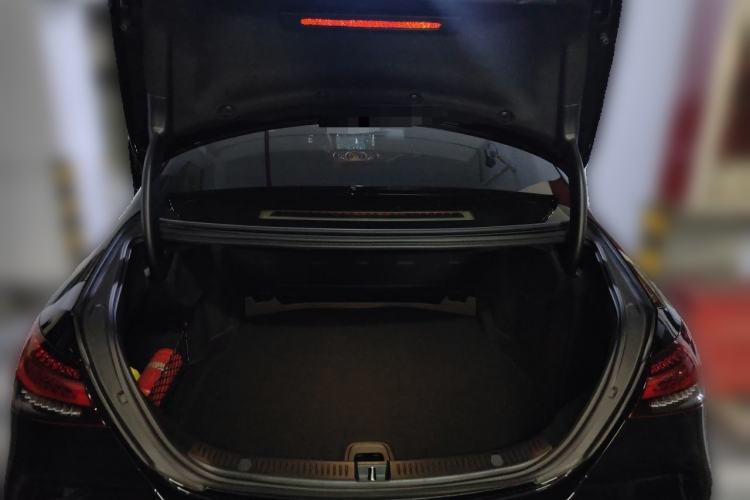 Used Mercedes-Benz E-Class 2023 Facelift E 260 L Trunk